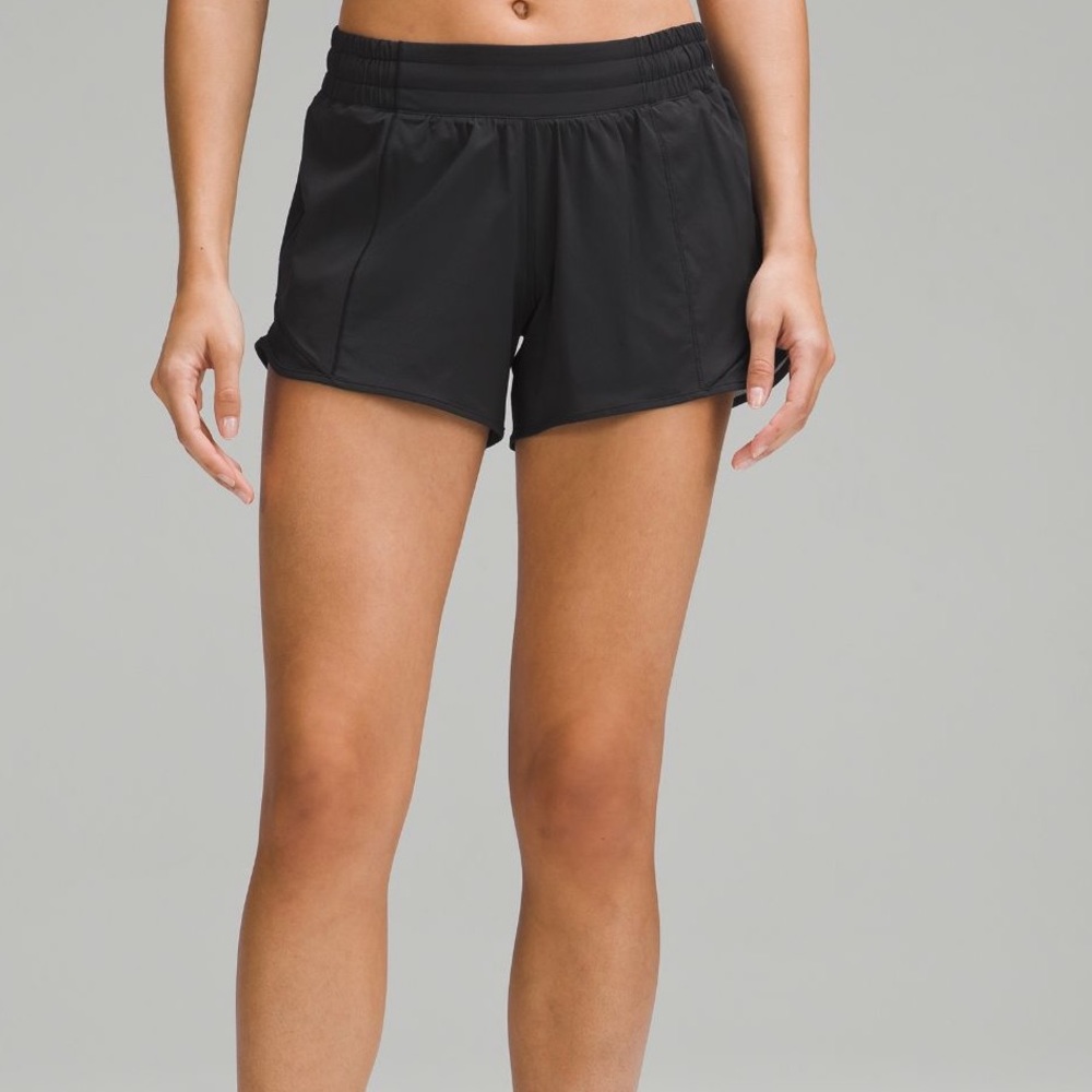 LULULEMON Hotty Hot Lined Short